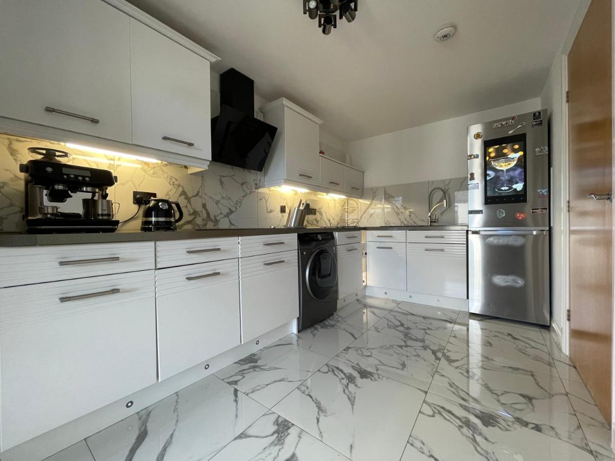 Flat On The Shore Apartment Единбург Екстериор снимка